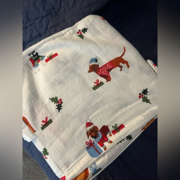 Holiday dog queen-sized sheet set - Picture 2 of 7